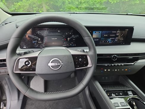 New 2025 Nissan Murano SV image 12