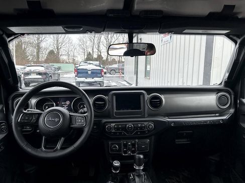 Used 2022 Jeep Wrangler Unlimited Sport image 8