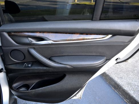 Used 2014 BMW X5 sDrive35i image 14