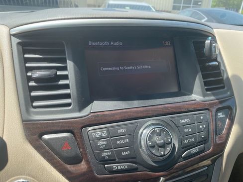 Used 2014 Nissan Pathfinder Platinum image 15