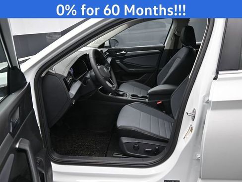 New 2026 Volkswagen Jetta SE image 9