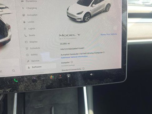 Used 2021 Tesla Model Y 2WD image 3