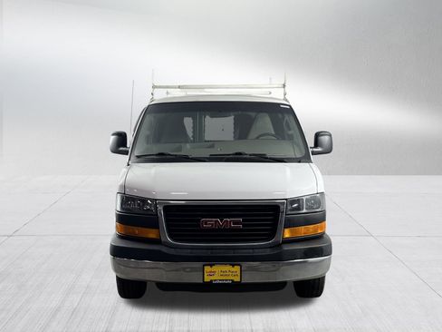 Used 2016 GMC Savana 2500 image 2