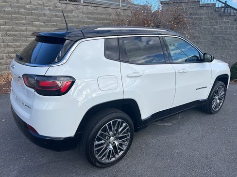 Used 2022 Jeep Compass Limited w/ Elite Group image 10