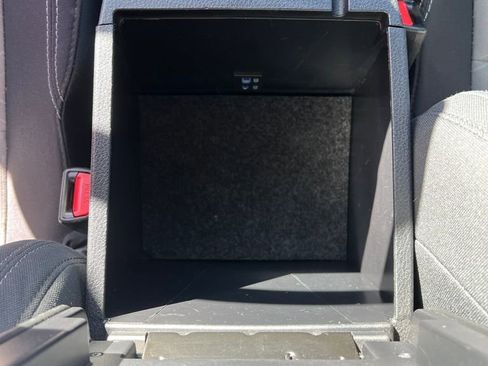 Used 2022 Toyota Tacoma 4x4 Double Cab image 24