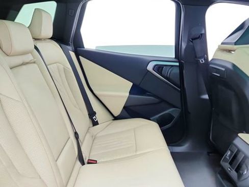 Used 2025 BMW X3 xDrive30i w/ Premium Package image 25