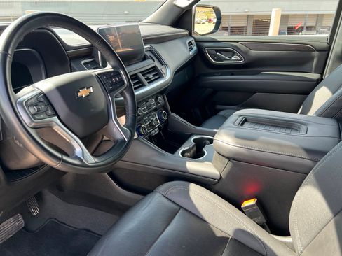 Used 2023 Chevrolet Tahoe LT w/ Luxury Package AWD/4WD image 16