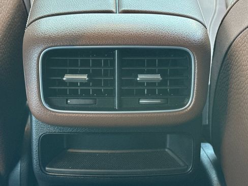 Used 2025 Mercedes-Benz GLE 450 4MATIC Coupe image 40