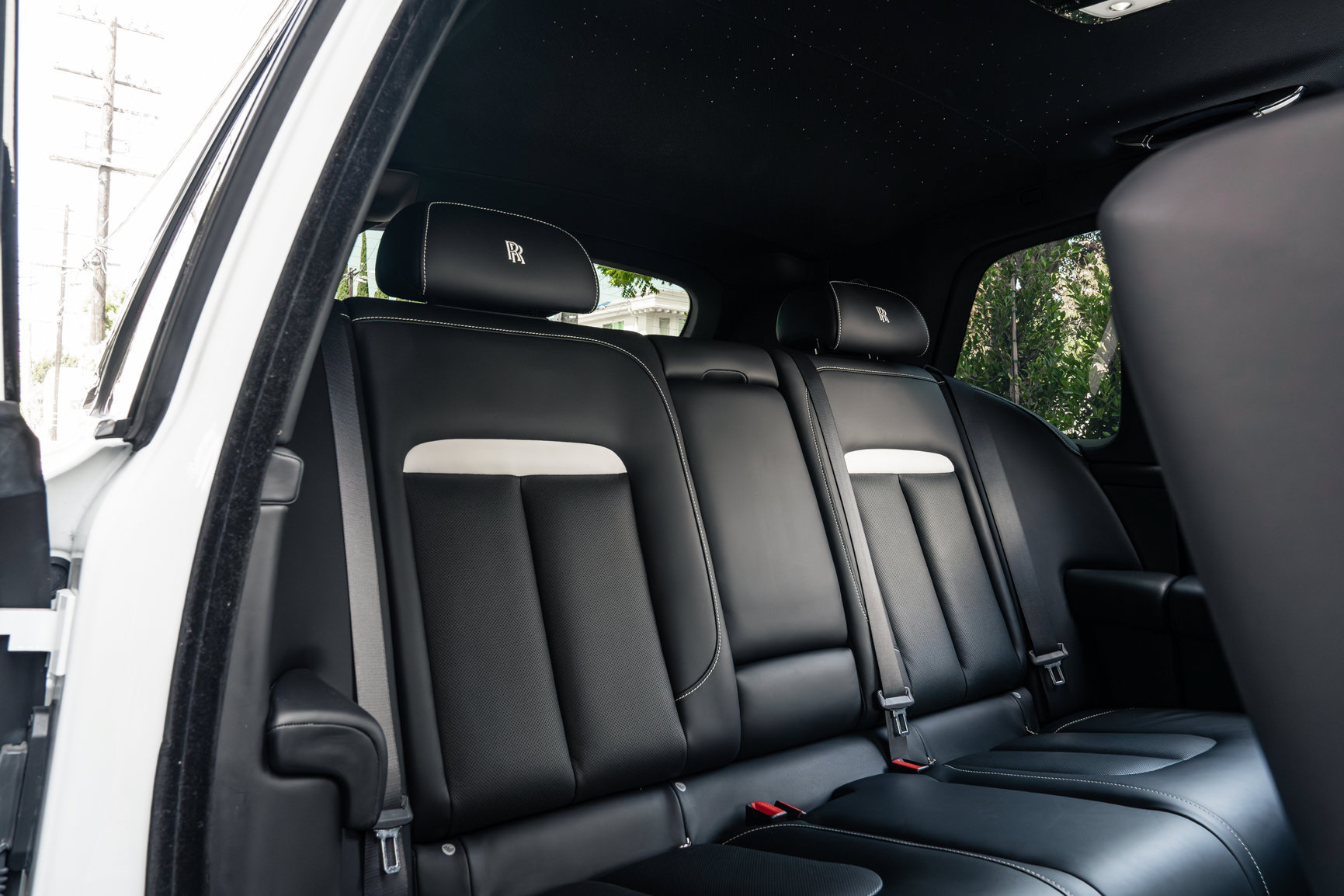 Used 2023 Rolls-Royce Cullinan w/ Technology Package AWD/4WD image 45