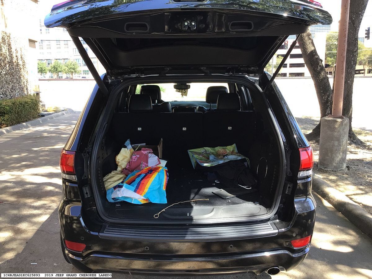 Used 2019 Jeep Grand Cherokee Altitude RWD image 10