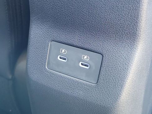 New 2026 Nissan Kicks SR w/ Illumination Package image 17