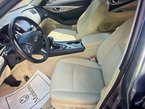 Used 2016 INFINITI Q50 Premium w/ 2.0T Premium Plus Package RWD image 8