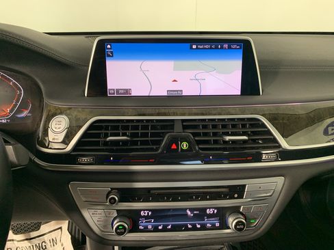 Used 2020 BMW 740i RWD image 26