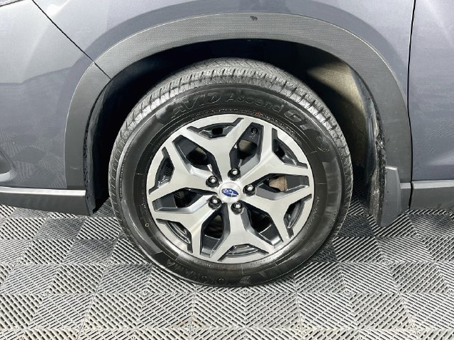 Used 2022 Subaru Forester Premium AWD/4WD image 31