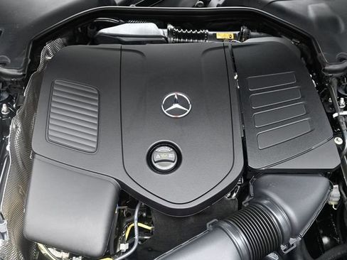 New 2025 Mercedes-Benz C 300 Sedan image 32