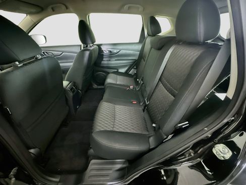 Used 2020 Nissan Rogue S FWD image 28
