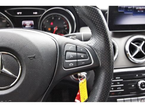 Used 2019 Mercedes-Benz CLA 250 4MATIC image 21