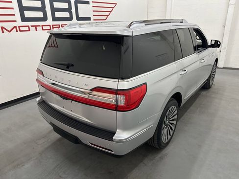 Used 2019 Lincoln Navigator Reserve AWD/4WD image 8