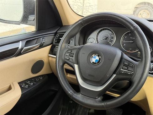Used 2017 BMW X3 sDrive28i image 13