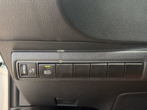 Used 2024 Toyota Corolla LE FWD image 19
