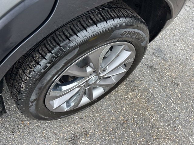 Certified 2023 Buick Encore GX Essence w/ Experience Buick Package FWD image 19