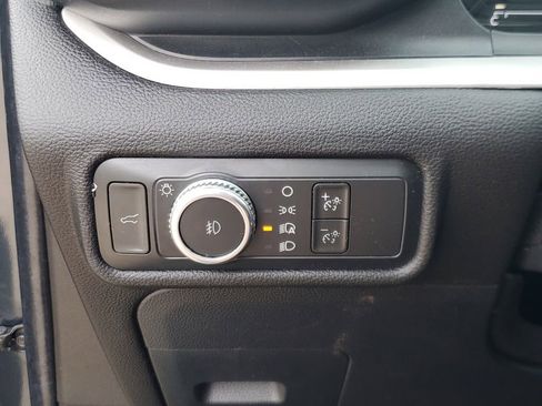 Used 2022 Ford Explorer XLT w/ Equipment Group 202A RWD image 19