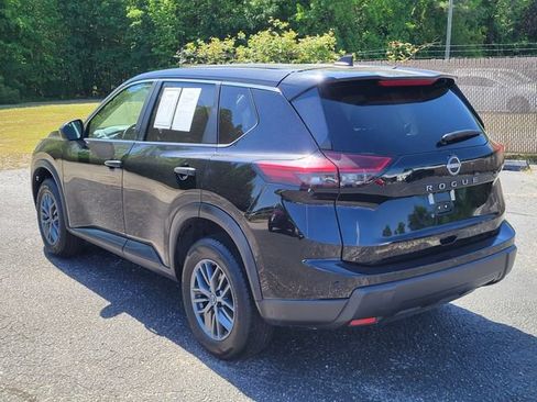 Used 2024 Nissan Rogue S FWD image 5