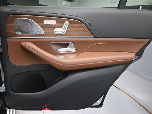 New 2026 Mercedes-Benz GLS 450 4MATIC image 29