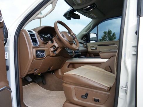 Used 2023 RAM 2500 Laramie AWD/4WD image 27