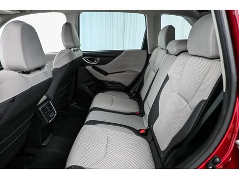 Used 2021 Subaru Forester Premium AWD/4WD image 22