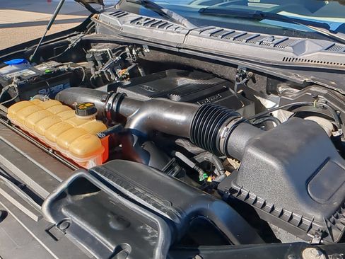 Used 2018 Ford F150 XLT image 28