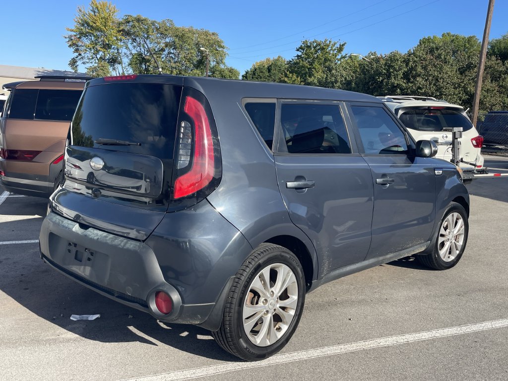 Used 2014 Kia Soul + w/ Audio Package FWD image 7