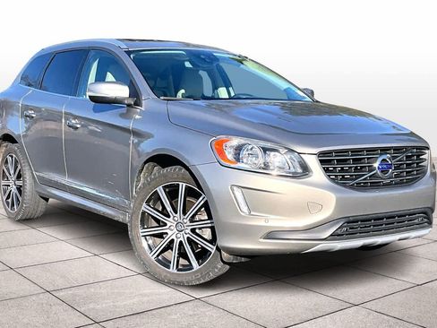 Used 2016 Volvo XC60 T5 Premier image 2