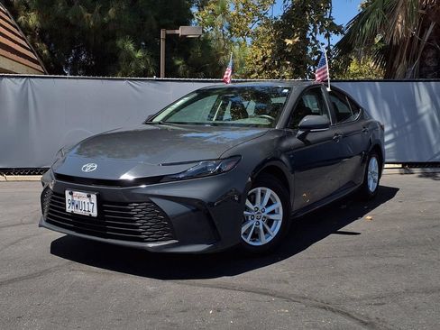 Certified 2025 Toyota Camry LE FWD image 39