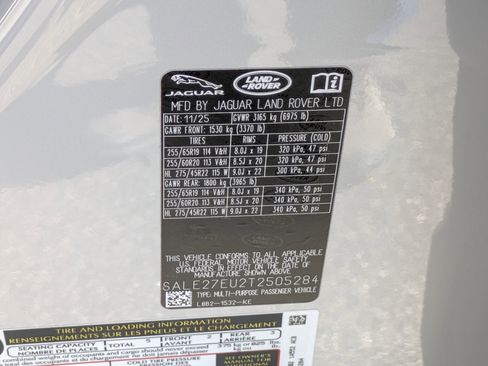 New 2026 Land Rover Defender 110 X-Dynamic SE image 35