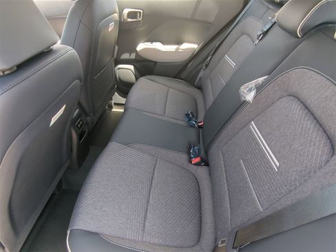 New 2025 Hyundai Venue Limited image 16