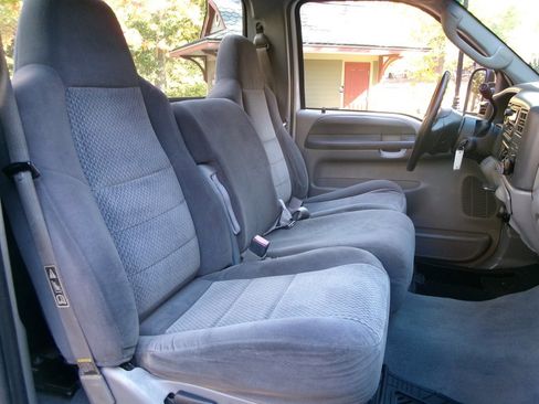 Used 2003 Ford F250 XLT image 18