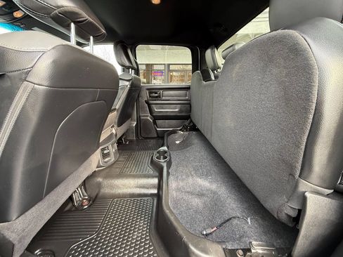 Used 2022 RAM 3500 Tradesman image 30