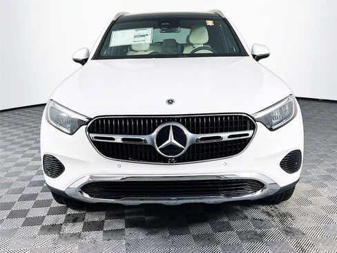 New 2026 Mercedes-Benz GLC 300 4MATIC image 9