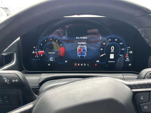 Used 2025 Ford Mustang Premium RWD image 27