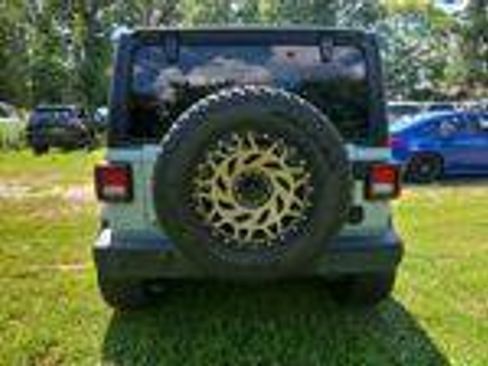 Used 2023 Jeep Wrangler Unlimited Sport AWD/4WD image 5