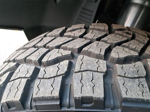 New 2025 GMC Hummer EV 2X w/ Extreme Off-Road Package image 42