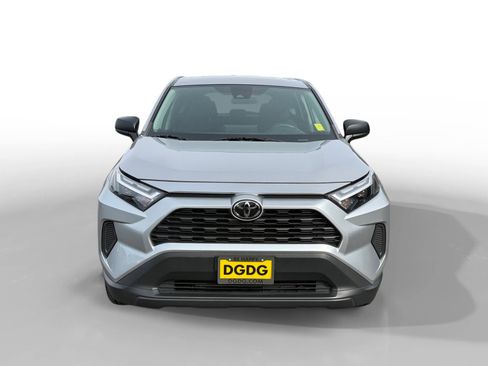 Used 2024 Toyota RAV4 LE image 8