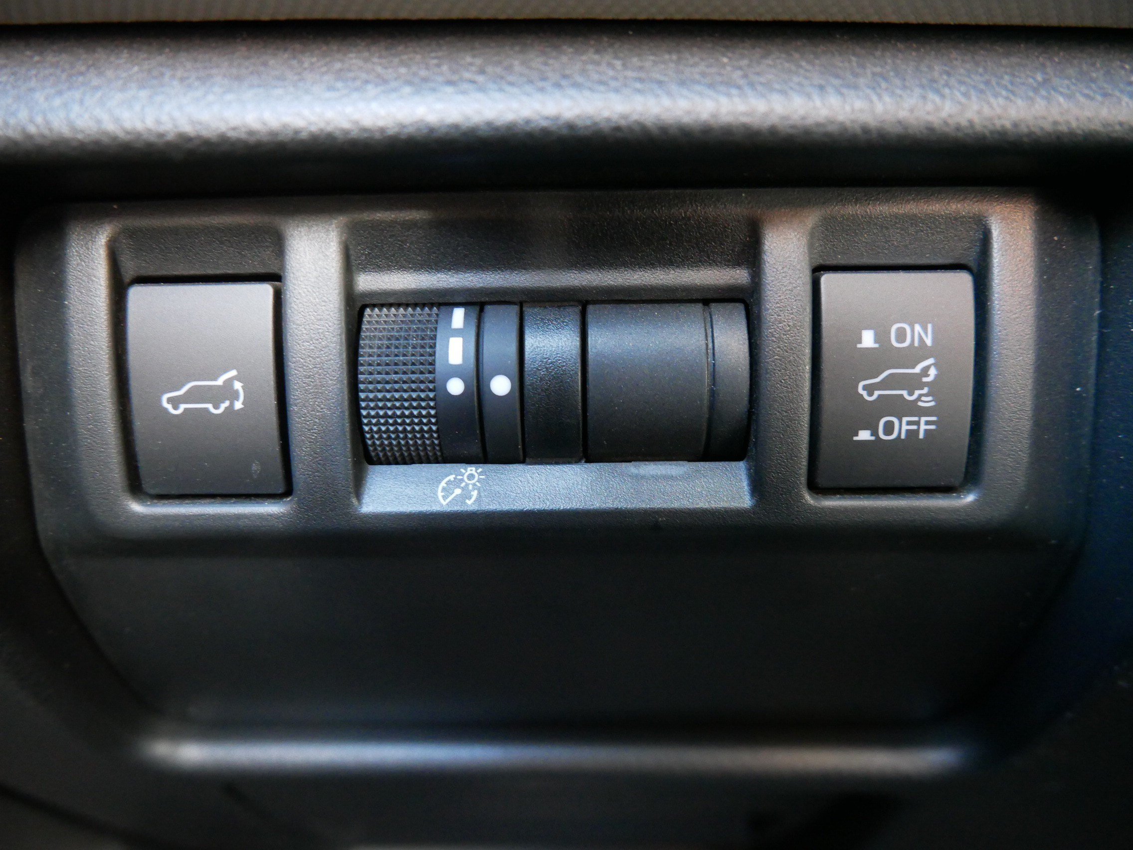 Certified 2025 Subaru Forester Premium AWD/4WD image 30