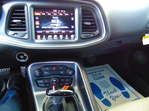 Used 2015 Dodge Challenger SXT Plus w/ Driver Convenience Group image 14