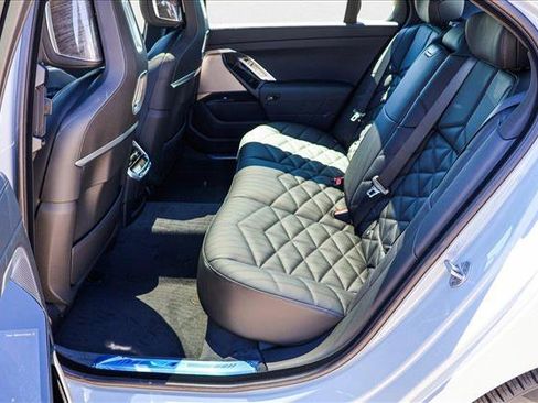 Used 2025 BMW 740i xDrive image 20