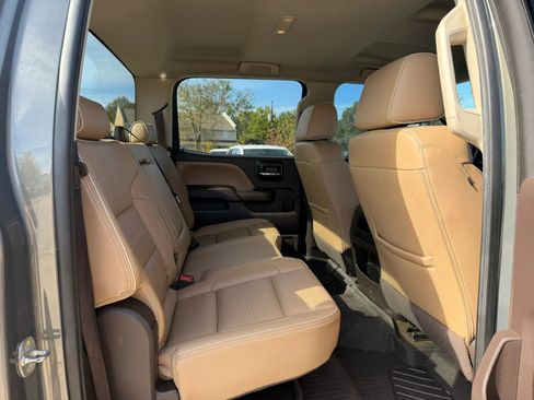 Used 2017 GMC Sierra 2500 Denali w/ Duramax Plus Package AWD/4WD image 22