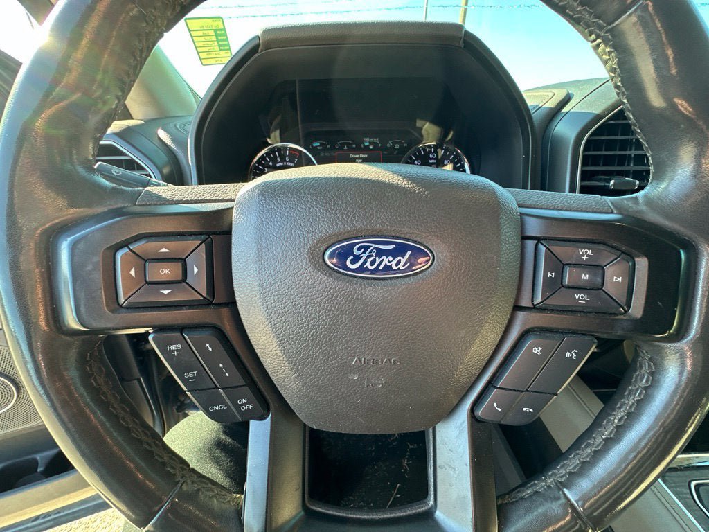 Used 2018 Ford Expedition Limited w/ Equipment Group 301A AWD/4WD image 10
