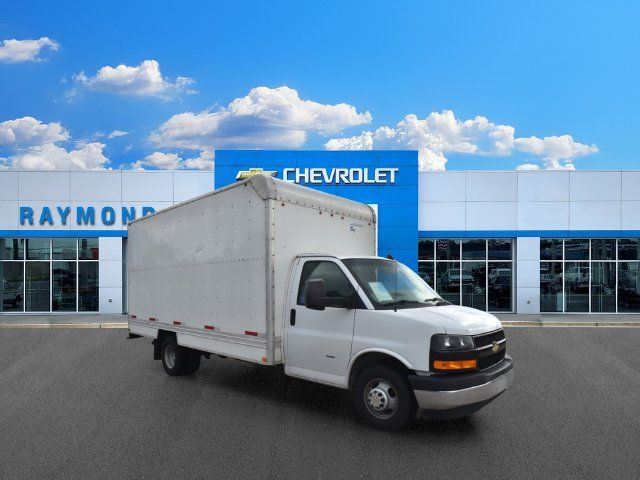 Used 2021 Chevrolet Express 3500 w/ Power Convenience Package RWD image 1