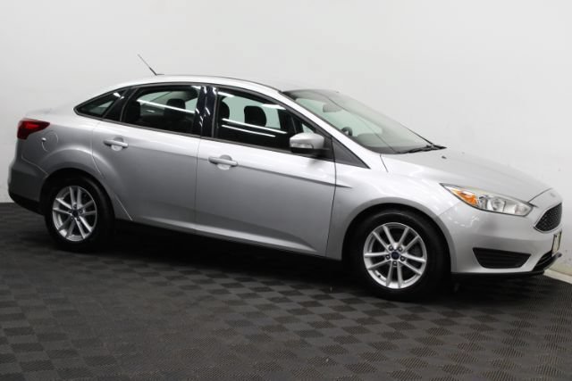Used 2015 Ford Focus SE FWD image 3